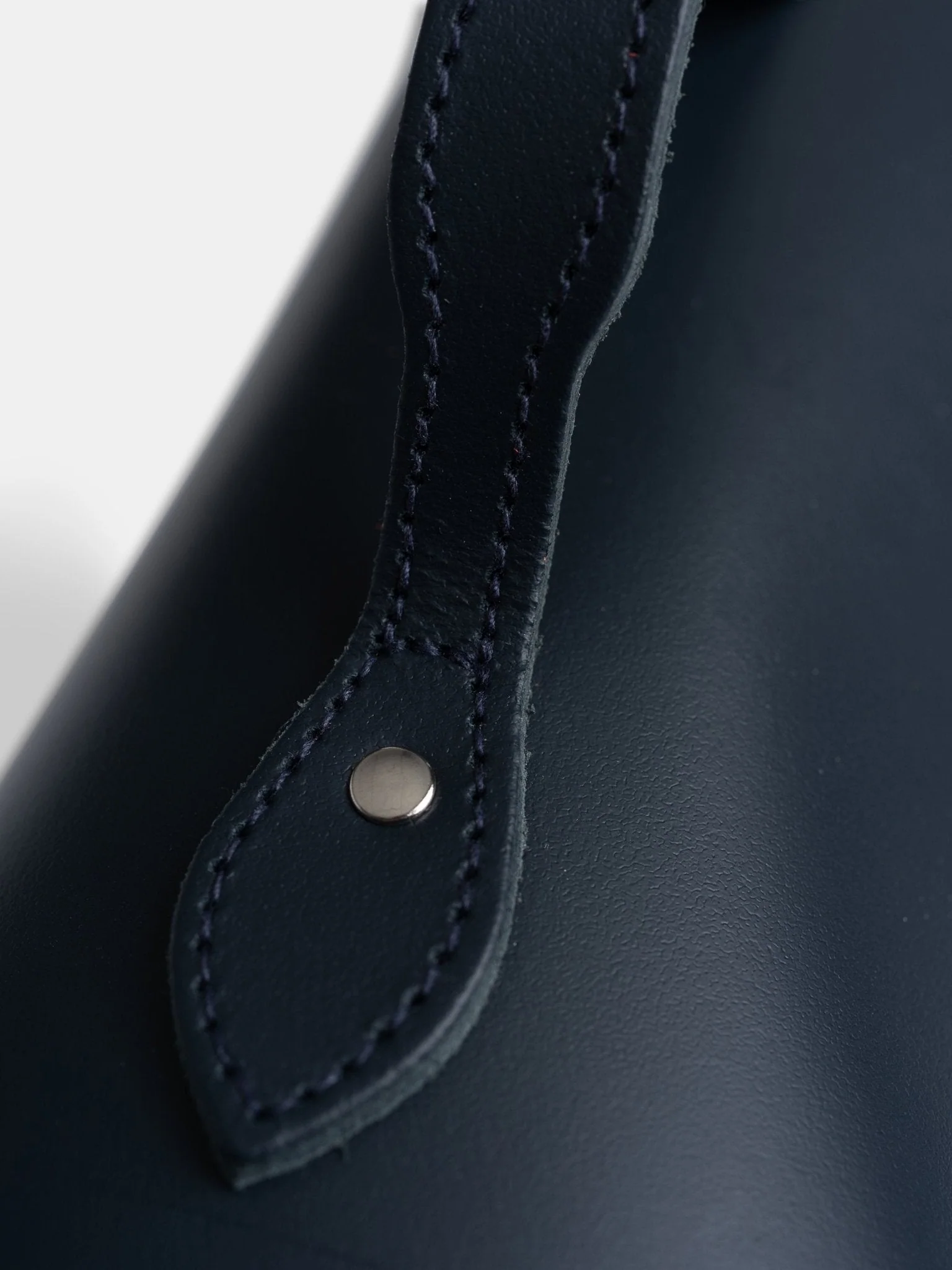 The Traveller -  Clay, Oxblood & Navy - Image 8