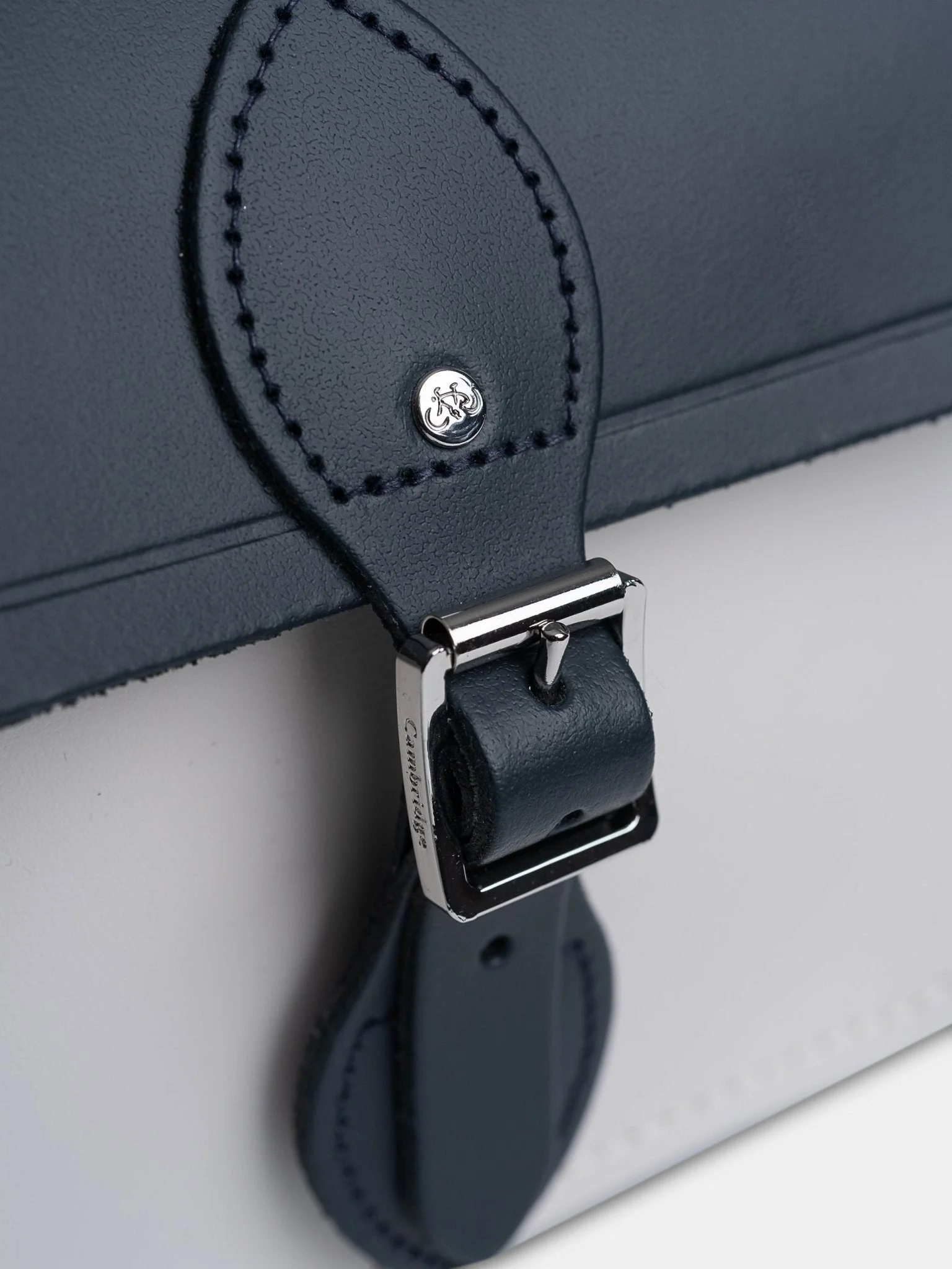 The Traveller -  Clay, Oxblood & Navy - Image 9