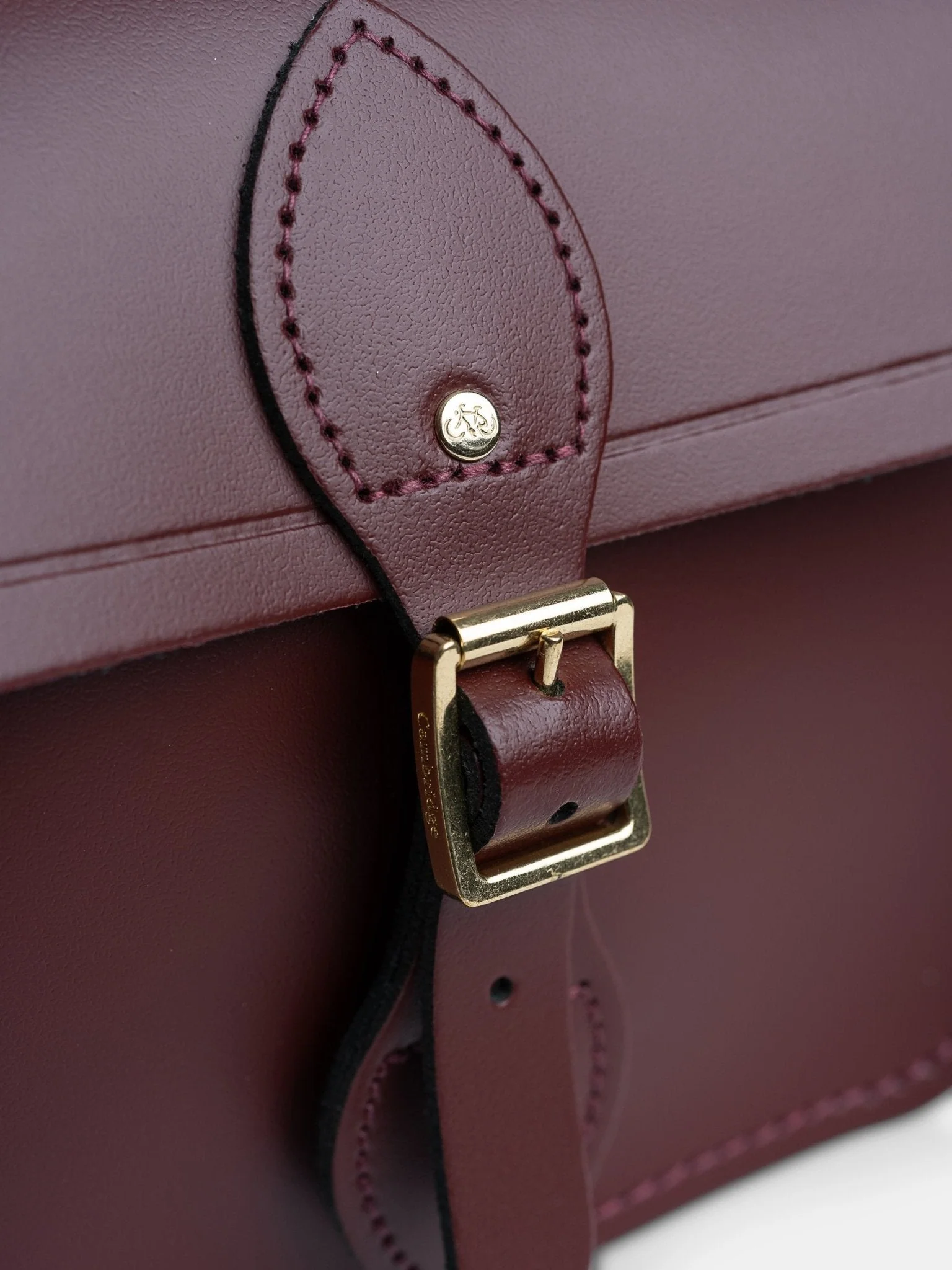 The Traveller -  Oxblood - Image 9